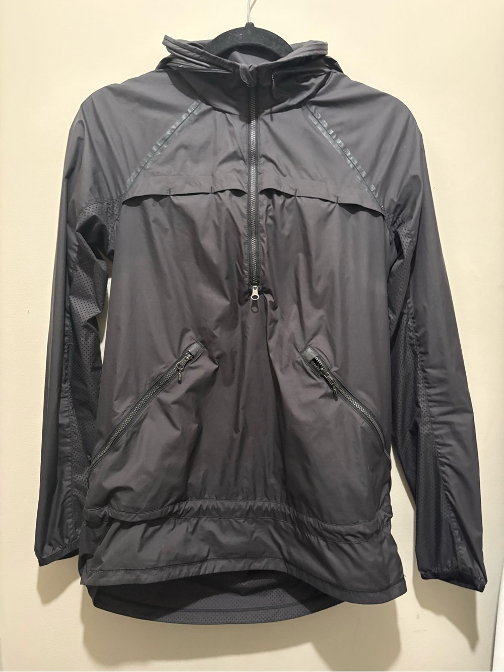 Women’s Black Hooded Windbreaker Pullover - Lululemon